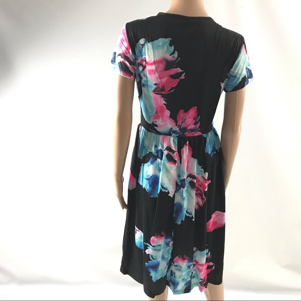 Ouges Women's Flare Dress Size M Black Shortsleeve - Picture 3 of 6